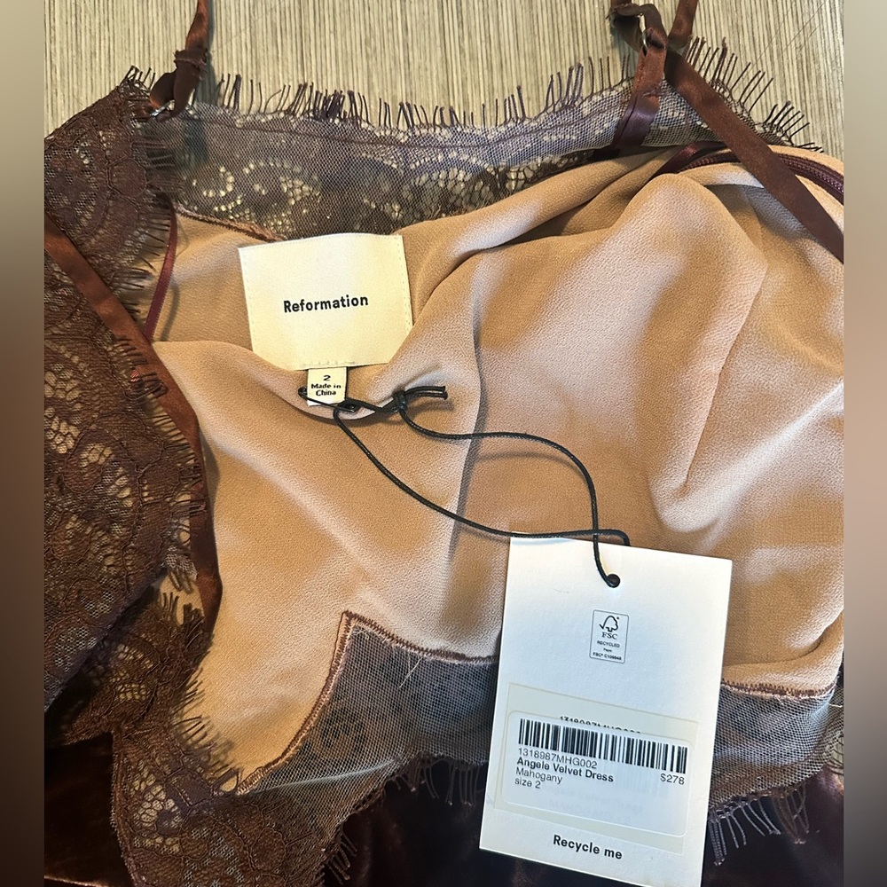 NWT Reformation Mahogany Lace Velvet Dress - Picture 5 of 6